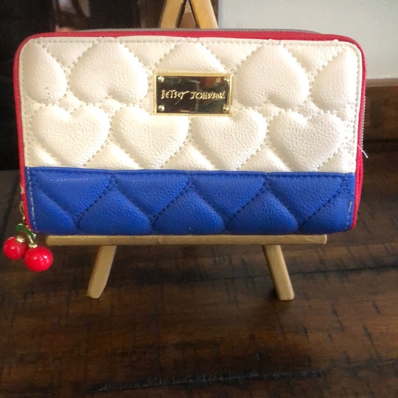 Betsey Johnson Red, White, and Blue Heart Quilted Wallet - Picture 1 of 8